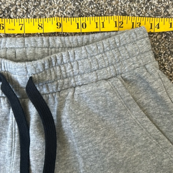 Under Armour Men’s small Gray Jogger and Short Set Good clean condition - Picture 5 of 11